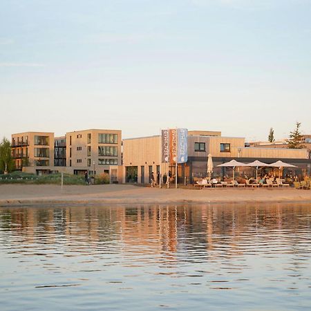 Beach Front Apartment In Lembruch-Duemmer See Exterior photo
