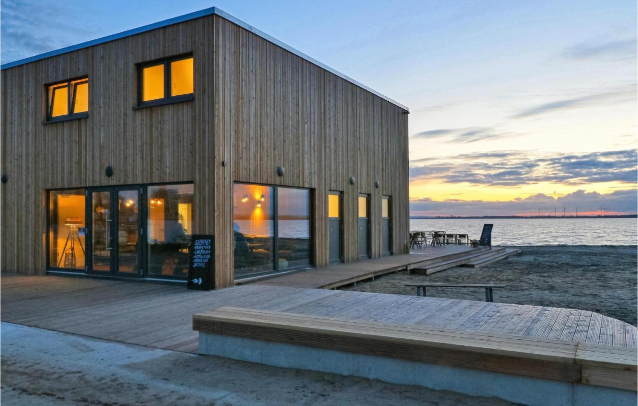 Beach Front Apartment In Lembruch-Duemmer See Exterior photo